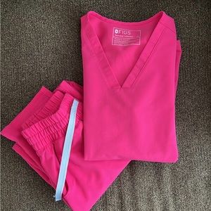 FIGS shocking pink scrub set